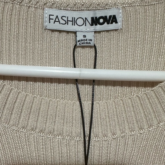 FASHION NOVA BEIGE SWEATER SIZE SMALL. NWT!! #22 - Picture 3 of 3